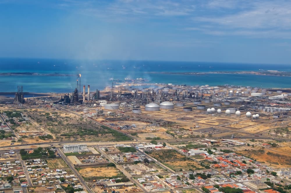 U.S. oilfield firm shuts doors 3 years after $1B Venezuela deal